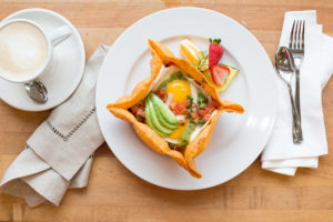 Mad Hatter's Cafe Brunch Huevos Rancheros